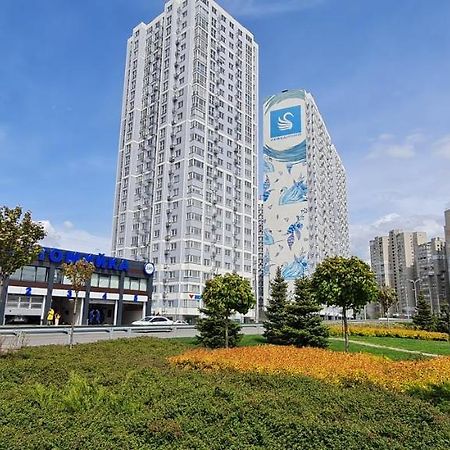 Apartments Swan Lake Kijów Zewnętrze zdjęcie