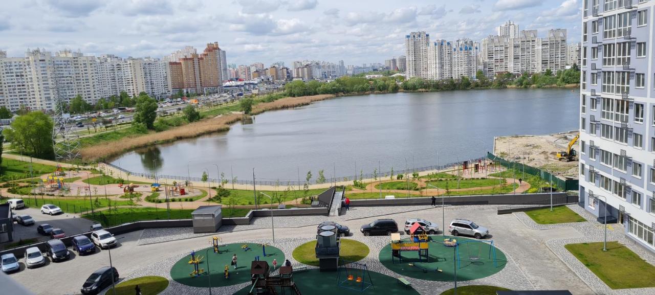 Apartments Swan Lake Kijów Zewnętrze zdjęcie
